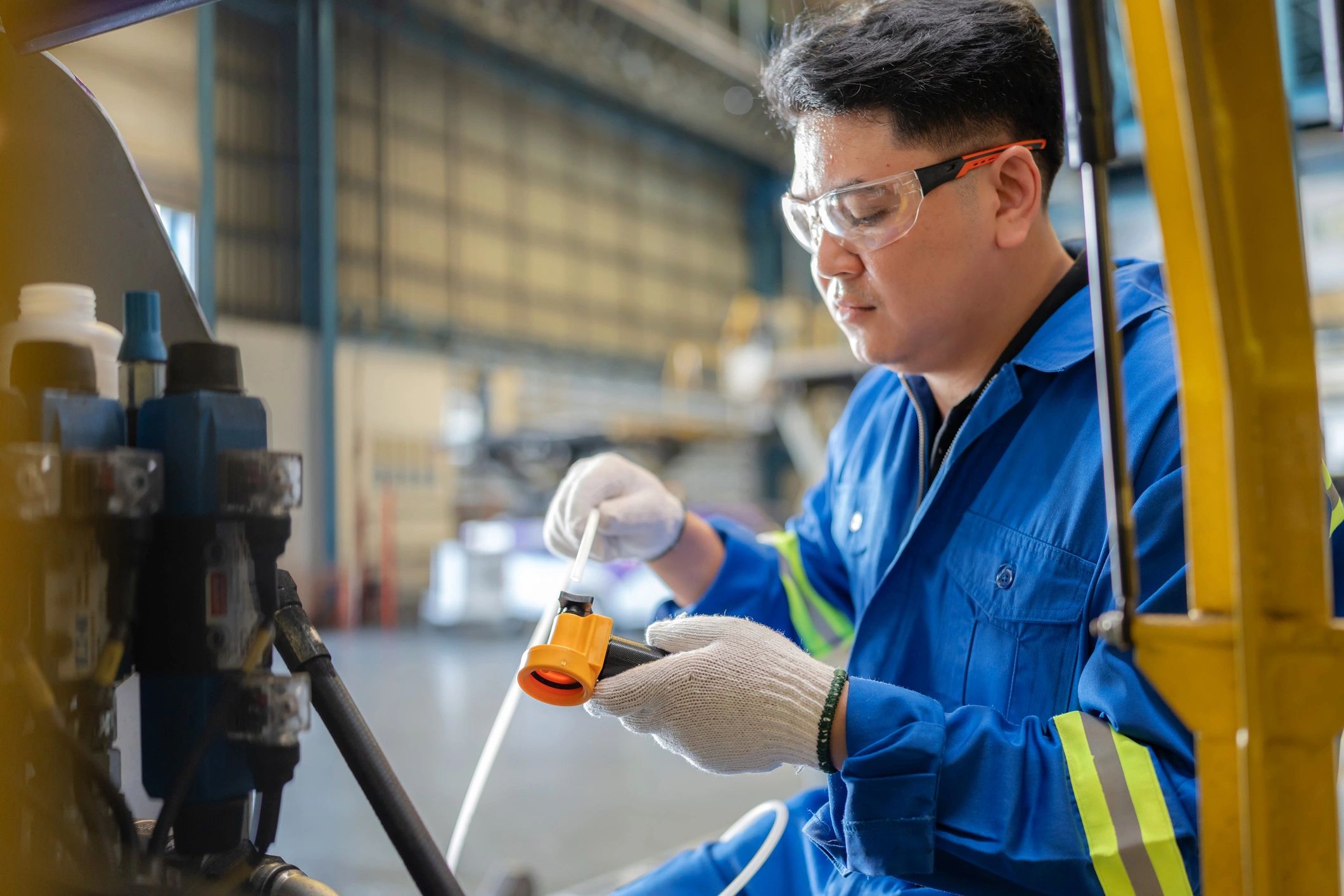 industrial lubricants factory